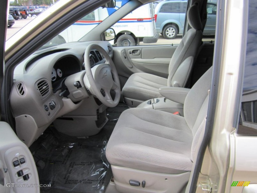 Taupe Interior 2003 Chrysler Town & Country EX Photo #71534452
