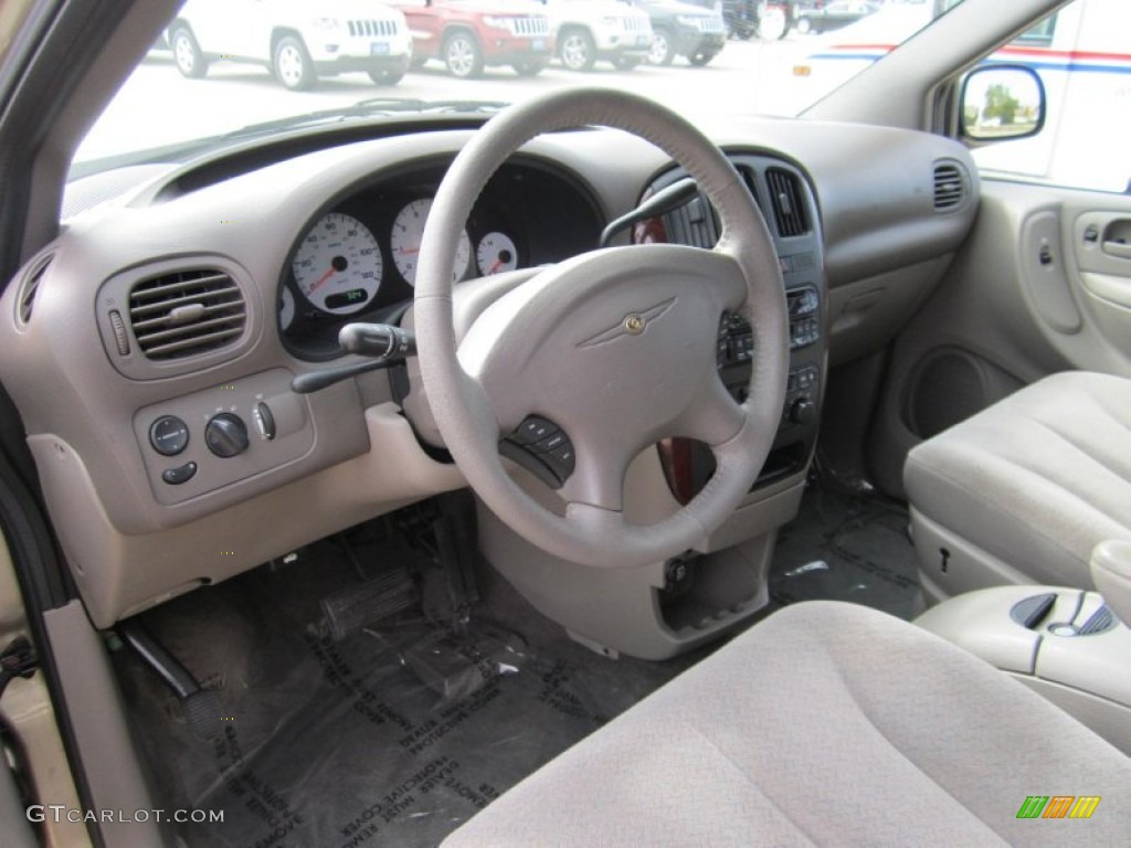 Taupe Interior 2003 Chrysler Town & Country EX Photo #71534476