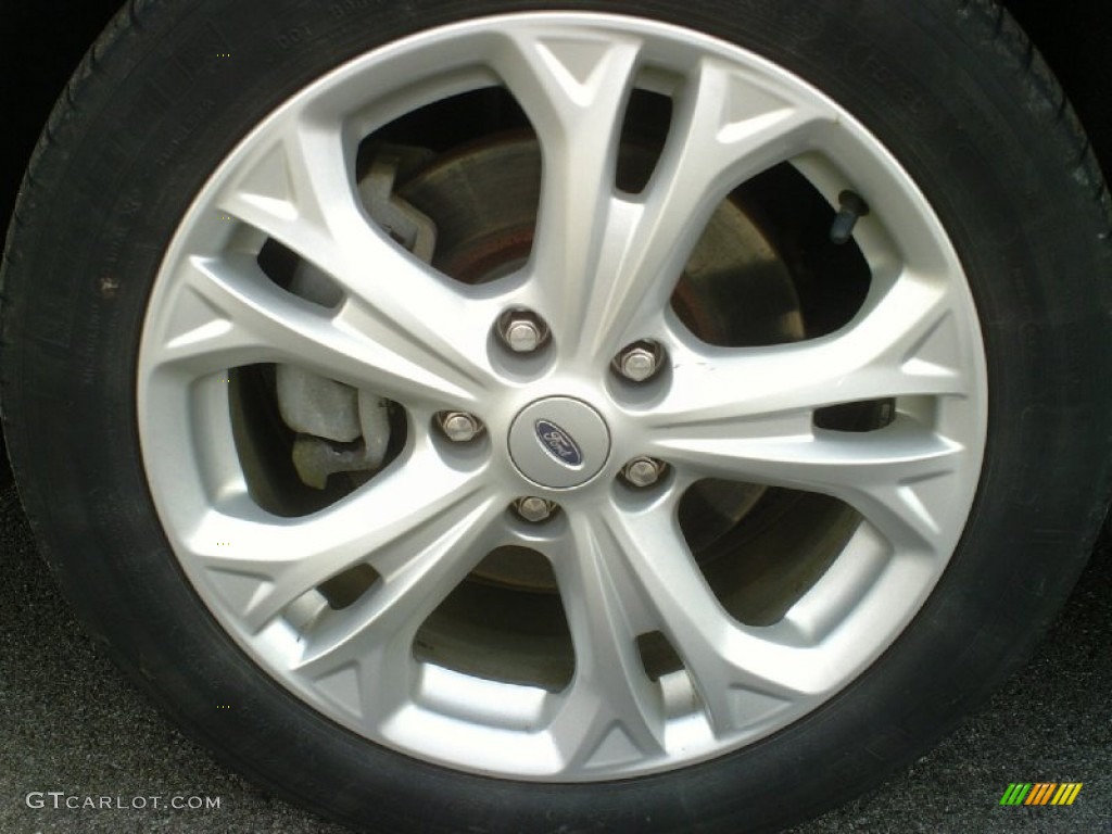 2012 Ford Fusion SE V6 Wheel Photos