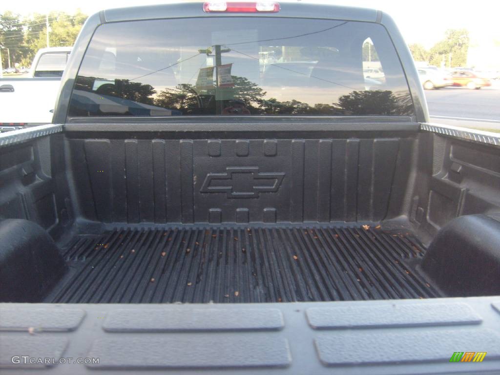 2004 Silverado 1500 LS Regular Cab - Dark Gray Metallic / Dark Charcoal photo #17