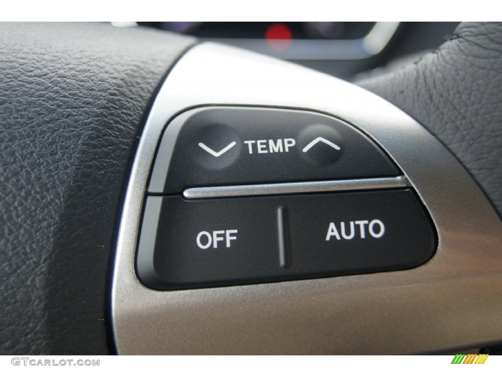 2013 Toyota Highlander Limited Controls Photo #71536861