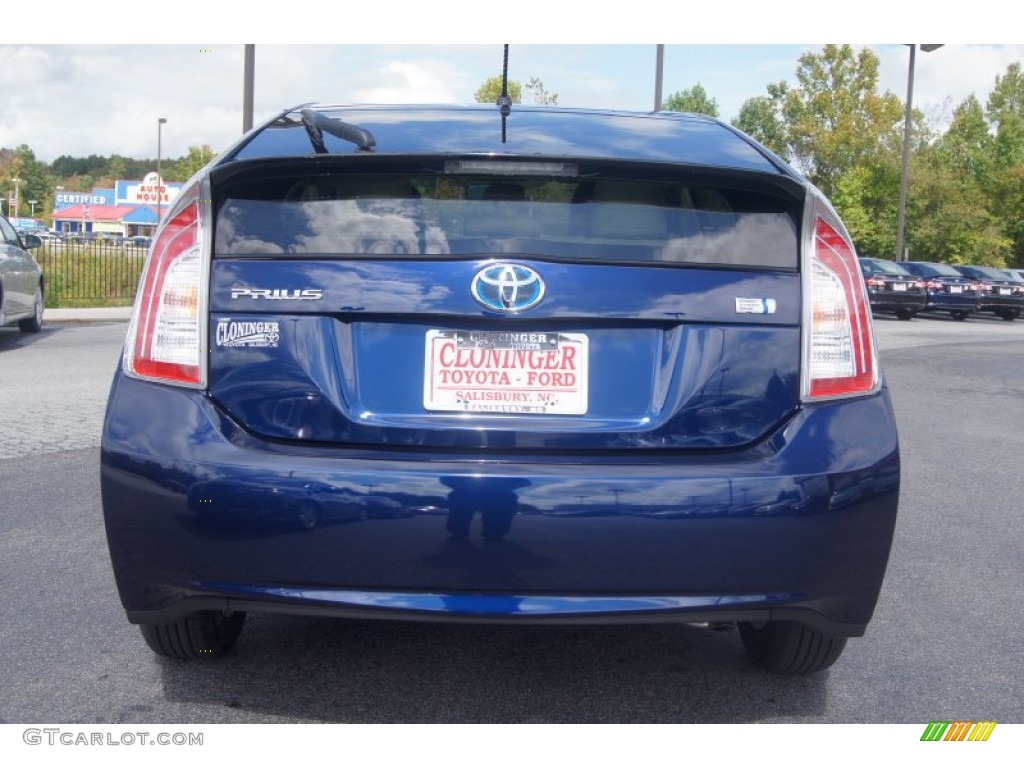 2012 Prius 3rd Gen Two Hybrid - Nautical Blue Metallic / Bisque photo #4