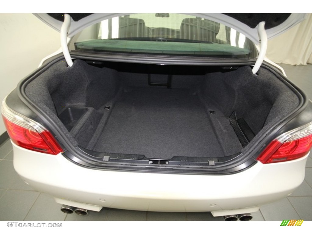 2008 BMW M5 Sedan Trunk Photo #71539016
