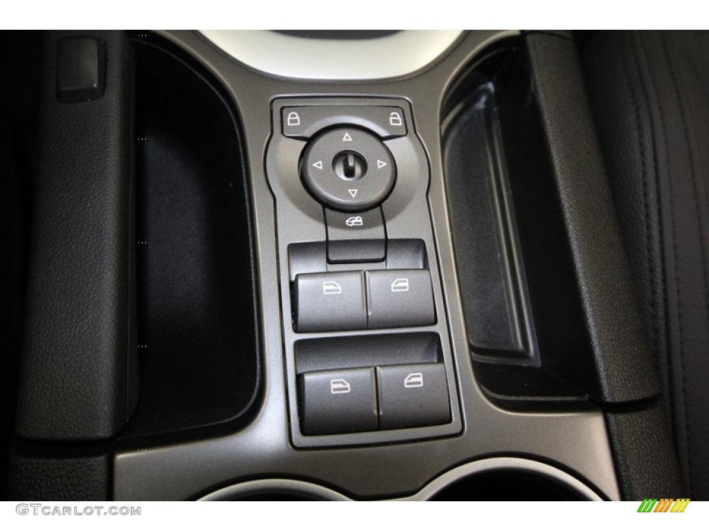 2009 Pontiac G8 GT Controls Photo #71541127