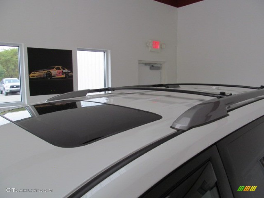 2009 Highlander Sport 4WD - Blizzard White Pearl / Black photo #4