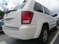 Stone White - Grand Cherokee Laredo Photo No. 3