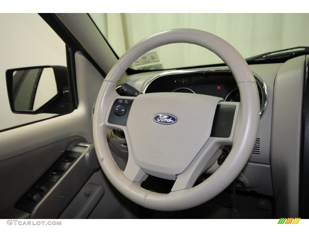 2006 Ford Explorer XLT Stone Steering Wheel Photo #71548570