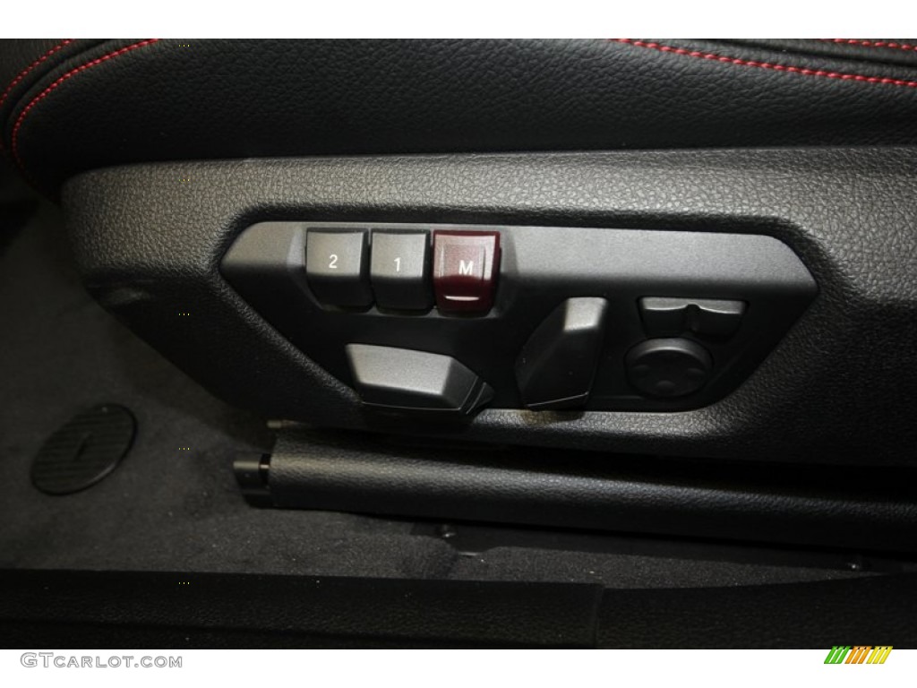 2013 BMW 3 Series ActiveHybrid 3 Sedan Controls Photo #71552689