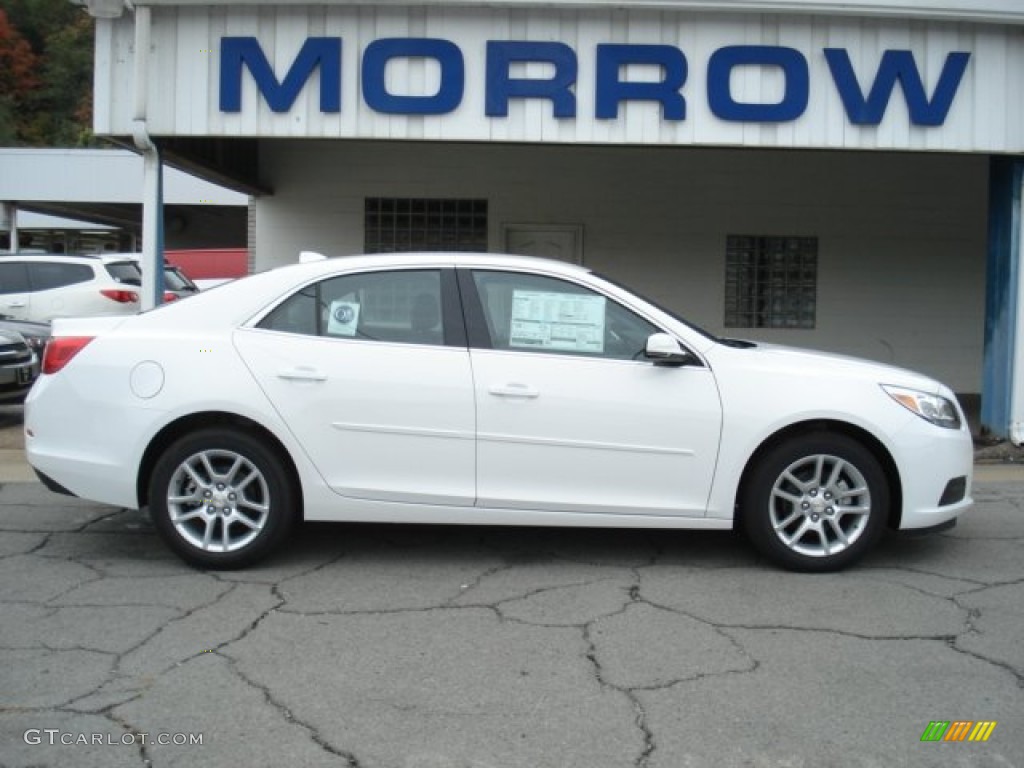 Summit White Chevrolet Malibu