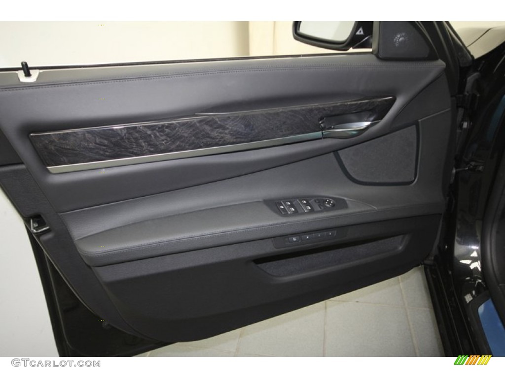2013 7 Series 740i Sedan - Black Sapphire Metallic / Black photo #12
