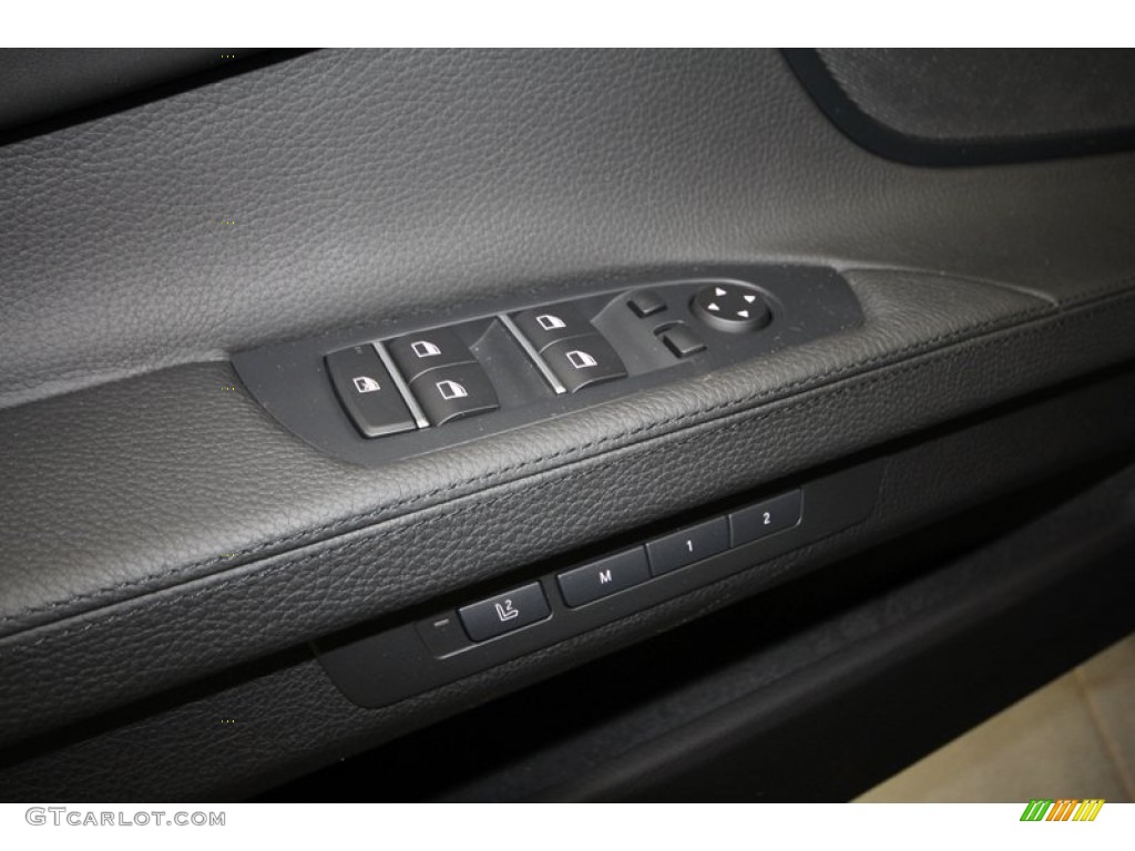 2013 7 Series 740i Sedan - Black Sapphire Metallic / Black photo #13