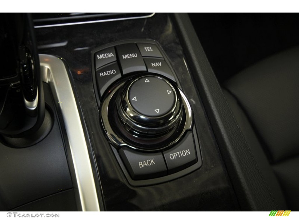 2013 BMW 7 Series 740i Sedan Controls Photo #71553710