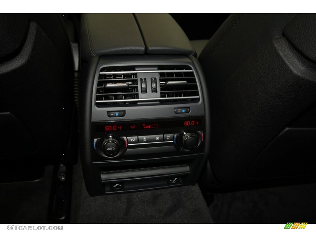 2013 7 Series 740i Sedan - Black Sapphire Metallic / Black photo #27