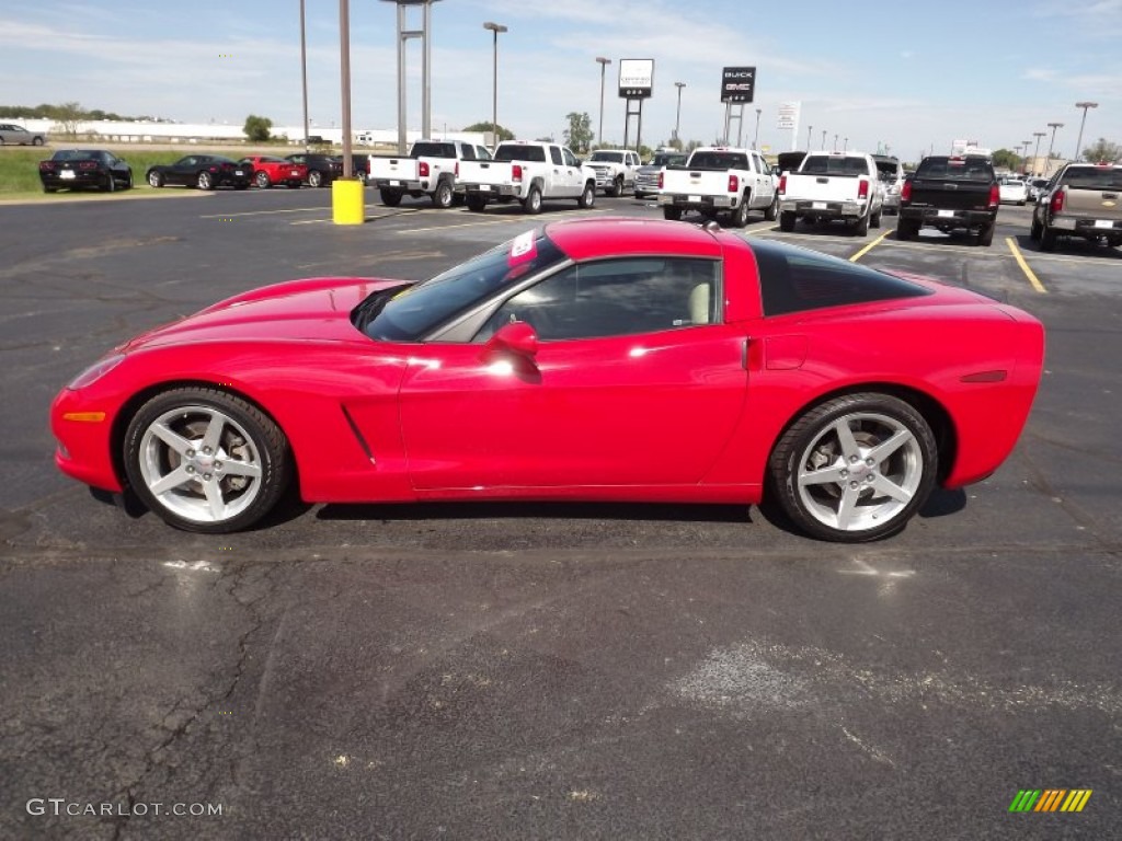 Victory Red 2005 Chevrolet Corvette Coupe Exterior Photo #71556349