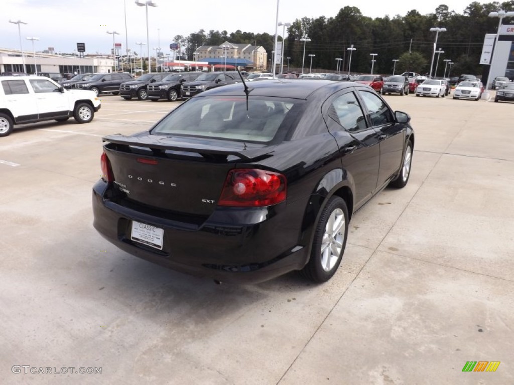 2013 Avenger SXT - Black / Black/Light Frost Beige photo #5