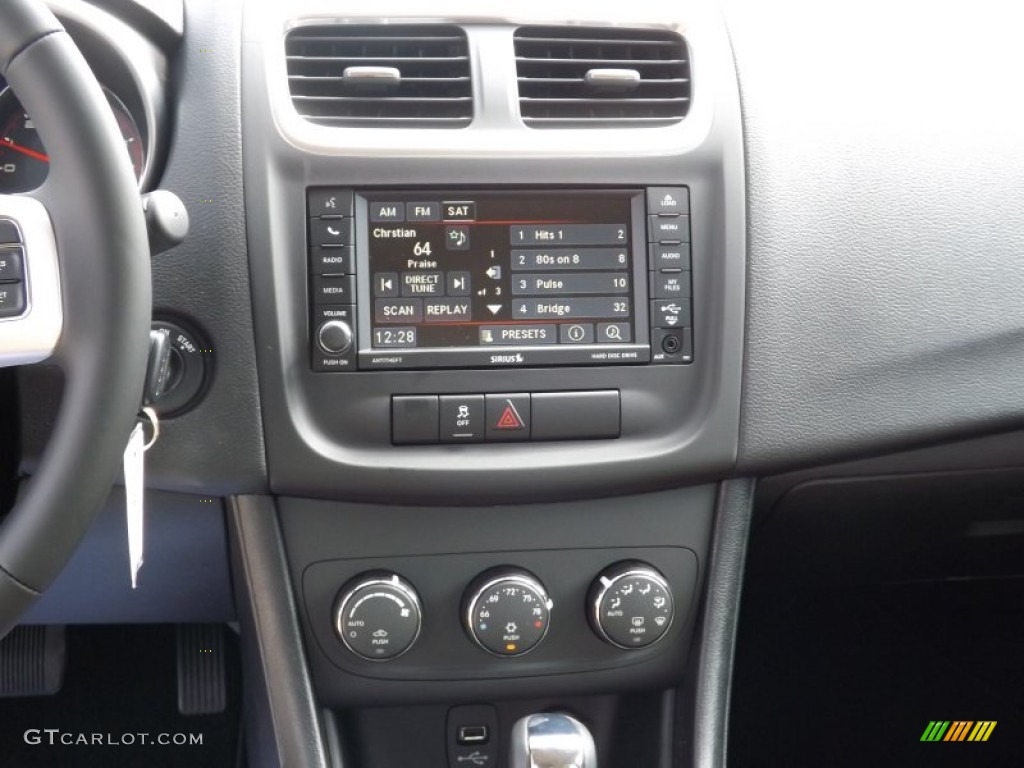 2013 Avenger SXT - Black / Black/Light Frost Beige photo #9