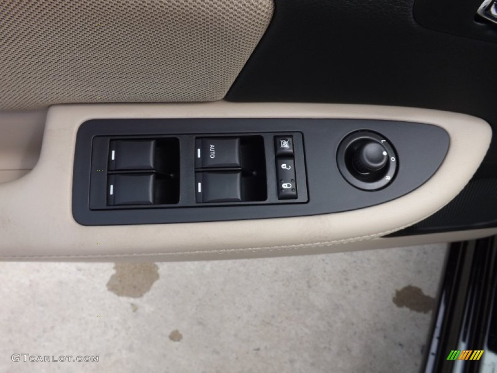 2013 Avenger SXT - Black / Black/Light Frost Beige photo #15