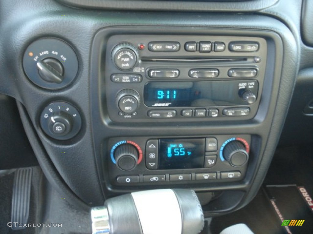 2005 TrailBlazer EXT LT 4x4 - Sandstone Metallic / Light Cashmere/Ebony photo #12