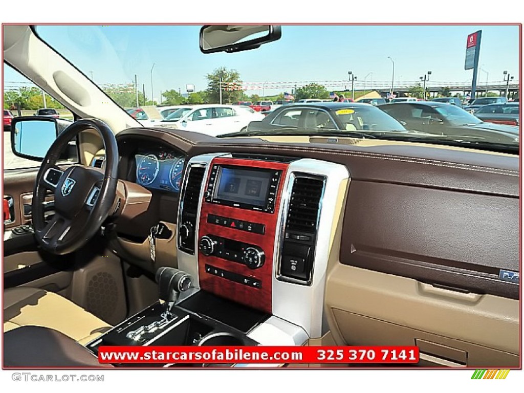 2010 Ram 1500 Laramie Crew Cab 4x4 - Austin Tan Pearl / Light Pebble Beige/Bark Brown photo #24