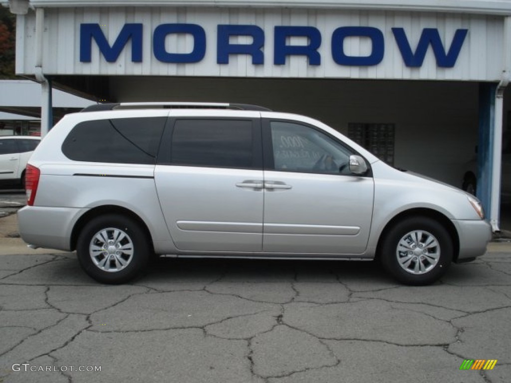 Bright Silver Kia Sedona