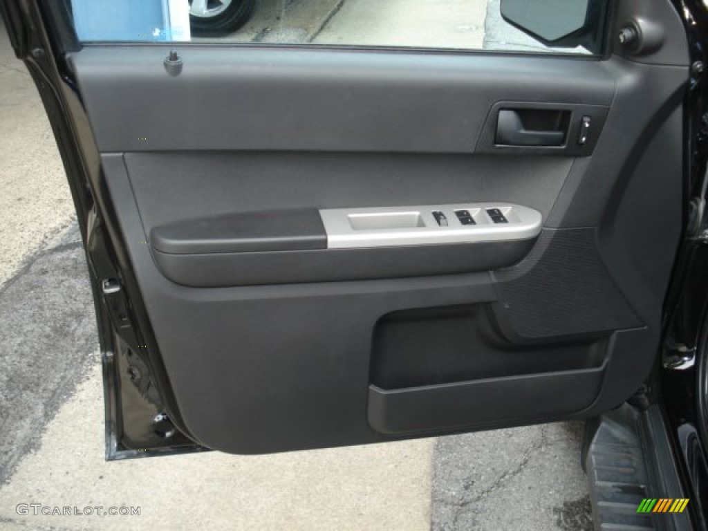 2010 Escape XLT 4WD - Black / Charcoal Black photo #12