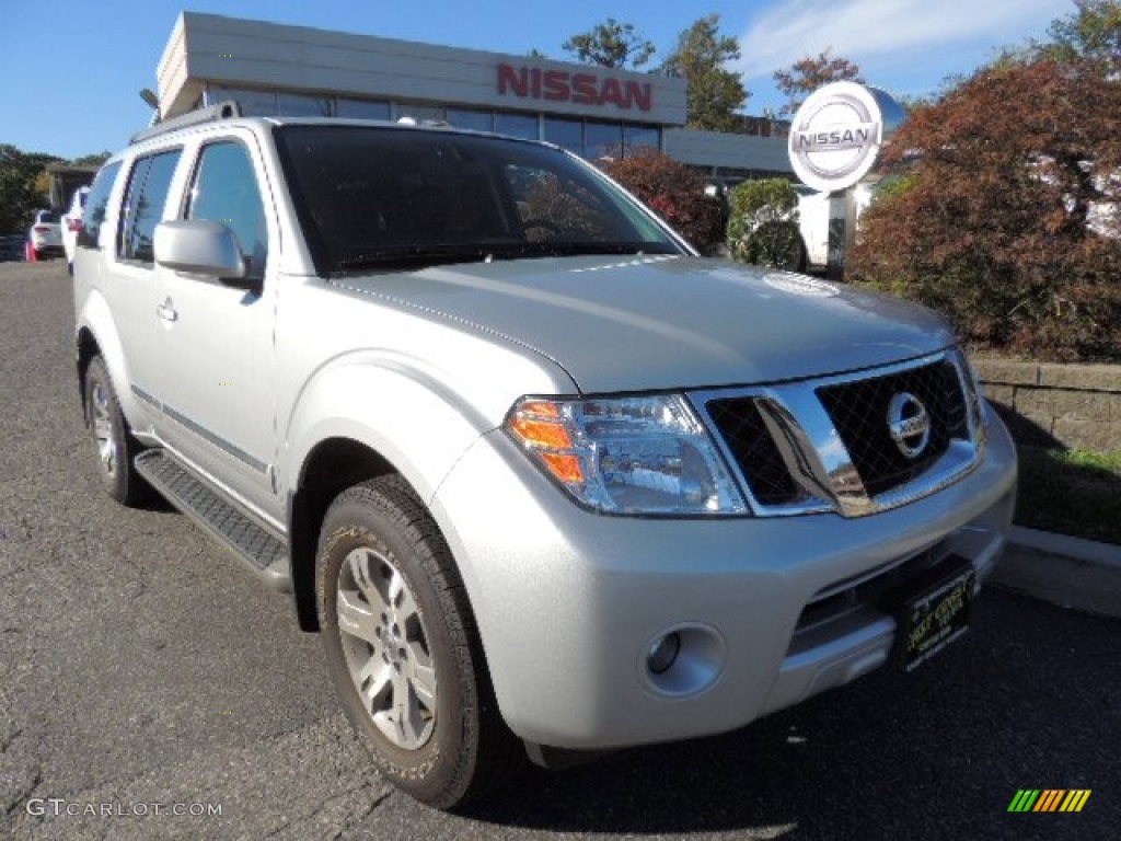 2012 Pathfinder Silver 4x4 - Brilliant Silver / Graphite photo #1