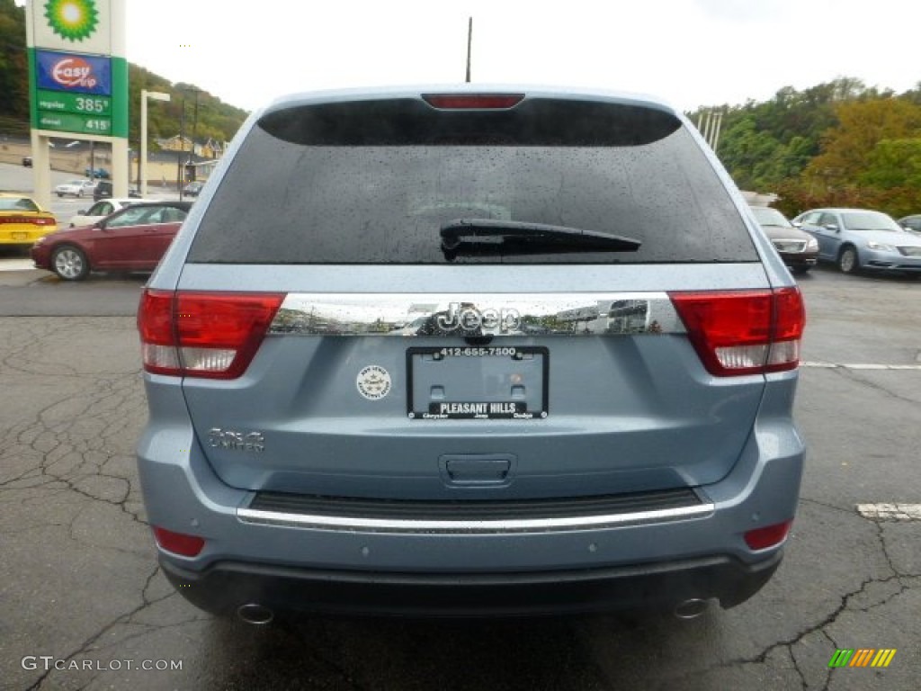 2013 Grand Cherokee Limited 4x4 - Winter Chill Pearl / Black photo #4