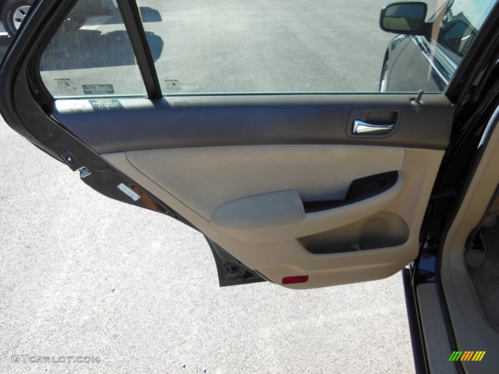 2006 Accord LX V6 Sedan - Nighthawk Black Pearl / Ivory photo #12