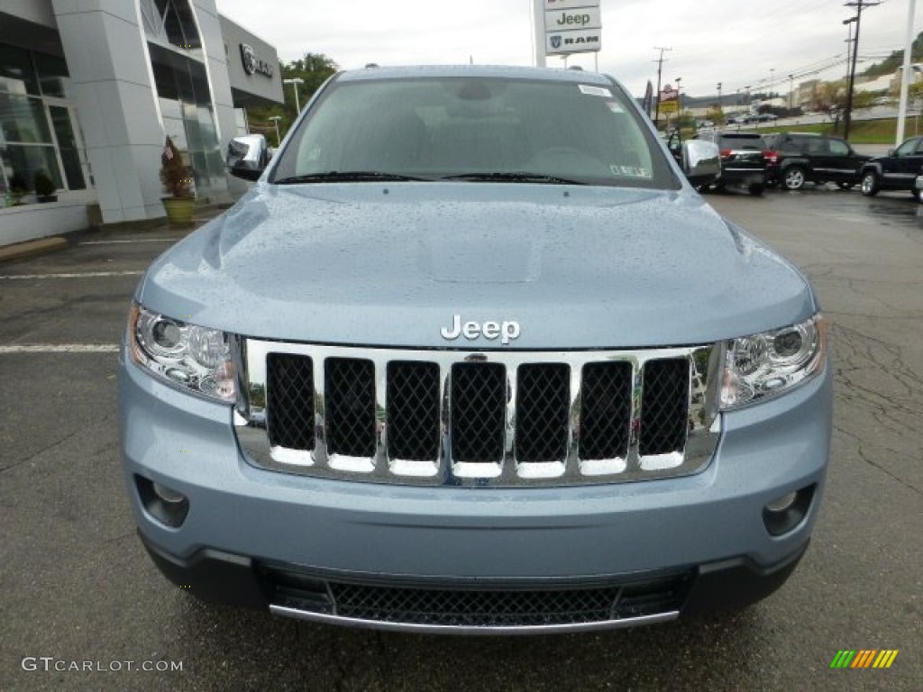 2013 Grand Cherokee Limited 4x4 - Winter Chill Pearl / Black photo #8