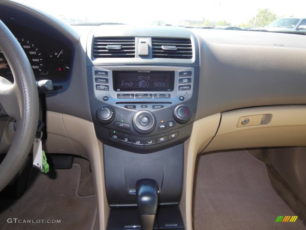 2006 Accord LX V6 Sedan - Nighthawk Black Pearl / Ivory photo #17