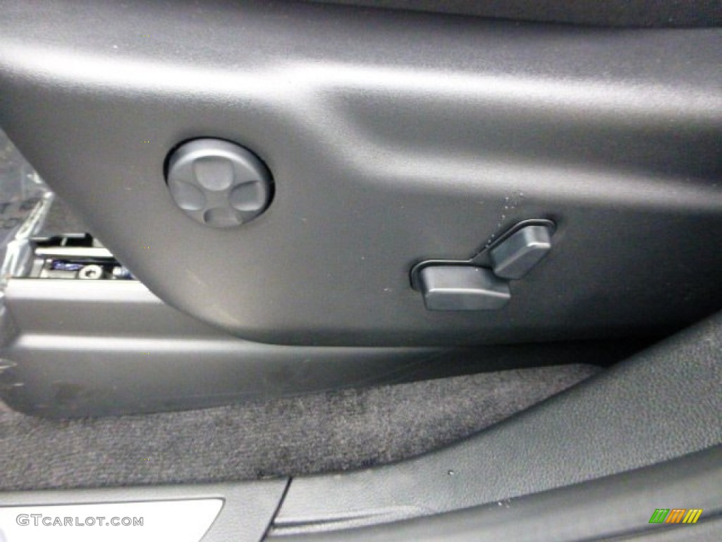 2013 Grand Cherokee Limited 4x4 - Winter Chill Pearl / Black photo #16