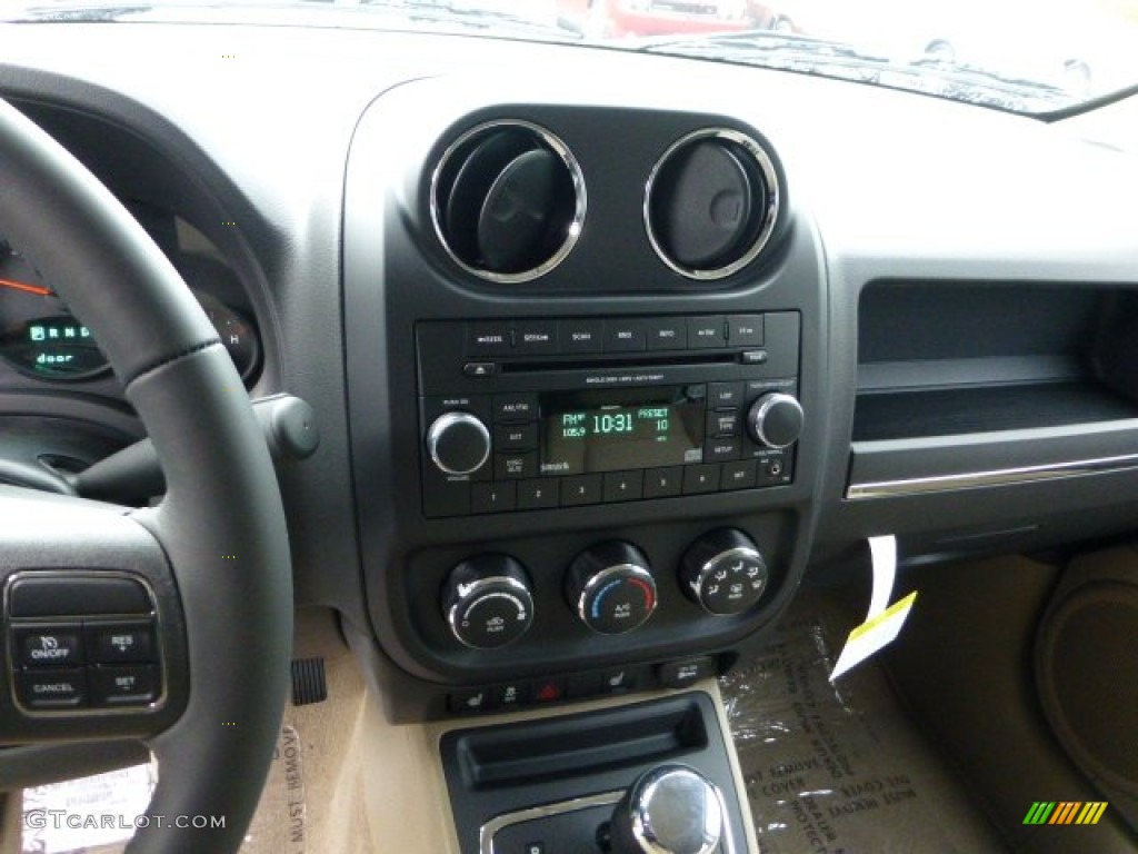 2013 Jeep Patriot Latitude 4x4 Controls Photo #71566207
