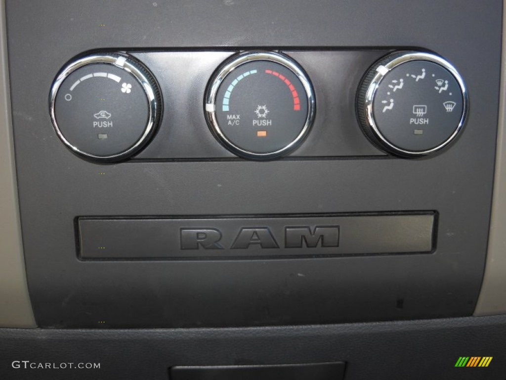 2010 Ram 1500 ST Quad Cab - Brilliant Black Crystal Pearl / Dark Slate/Medium Graystone photo #19