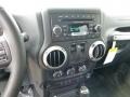 2013 Jeep Wrangler Rubicon 4x4 Controls
