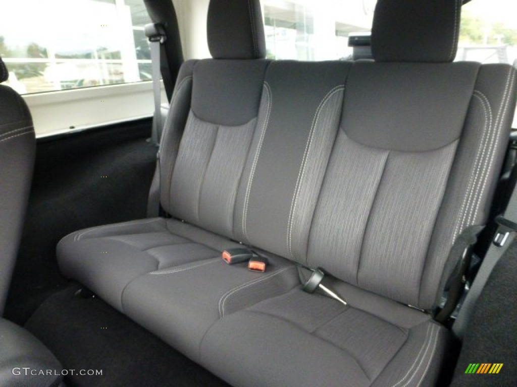 Black Interior 2013 Jeep Wrangler Sahara 4x4 Photo #71568190