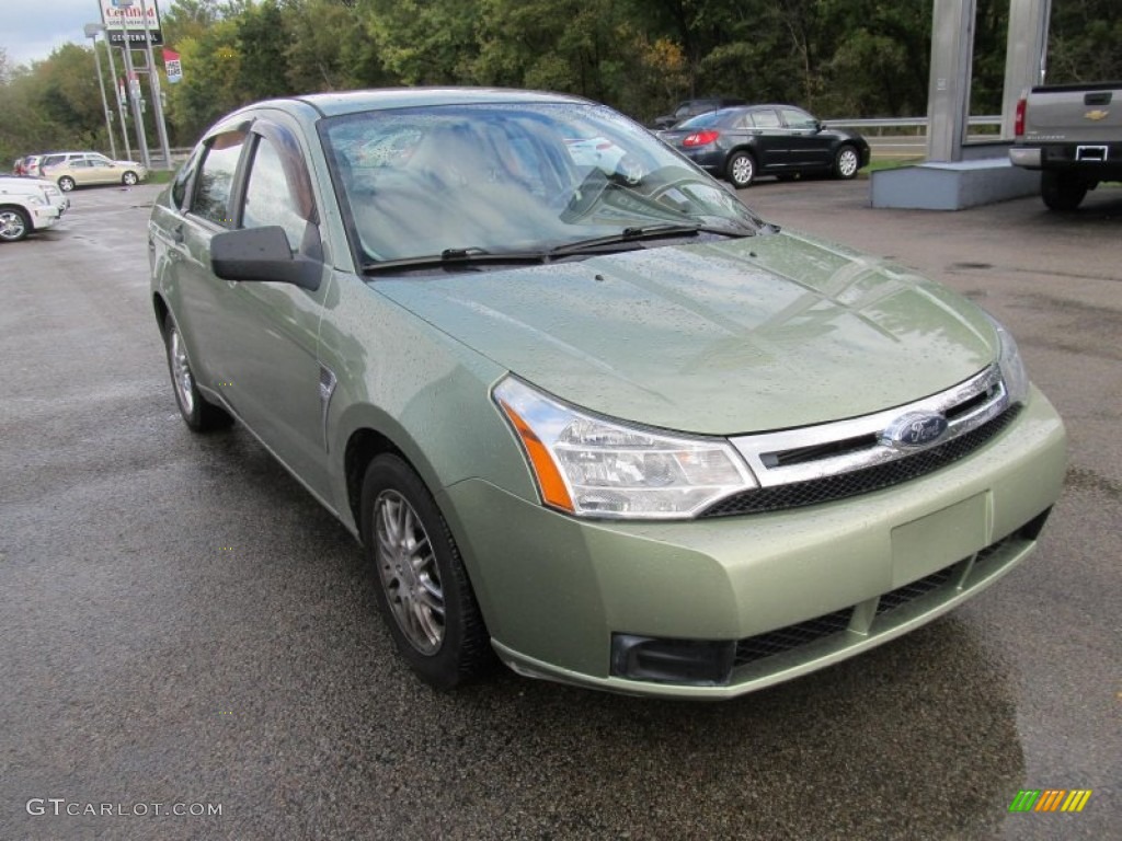 2008 Focus SE Sedan - Kiwi Green / Medium Stone photo #8