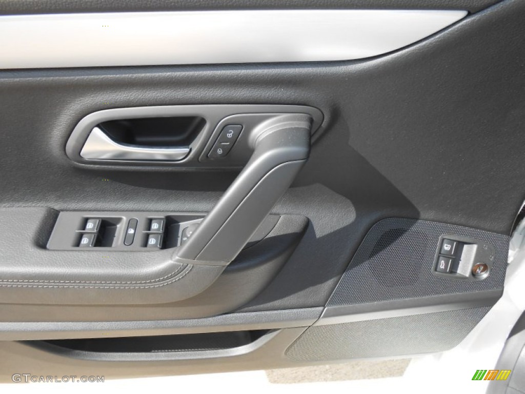 2013 Volkswagen CC Sport Plus Black Door Panel Photo #71570179