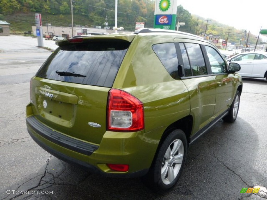 2012 Compass Latitude 4x4 - Rescue Green Metallic / Dark Slate Gray photo #5