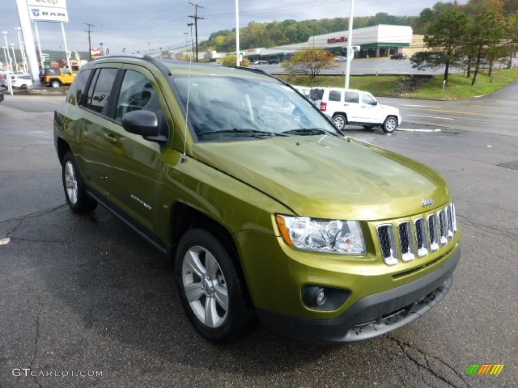 2012 Compass Latitude 4x4 - Rescue Green Metallic / Dark Slate Gray photo #7