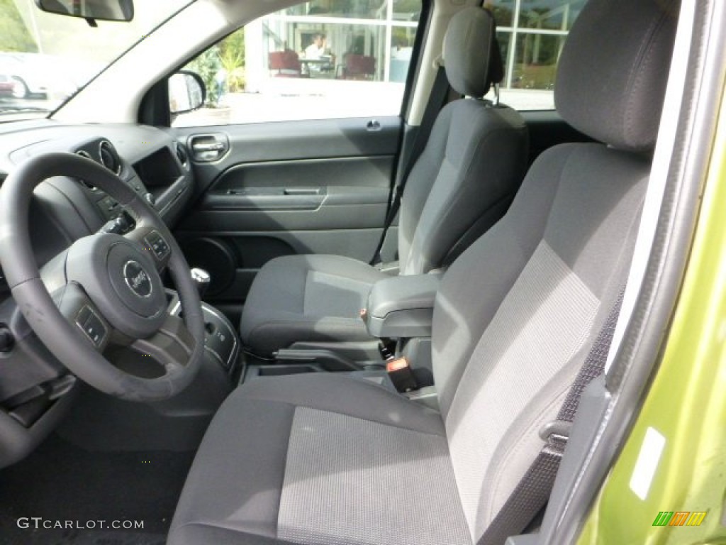 2012 Compass Latitude 4x4 - Rescue Green Metallic / Dark Slate Gray photo #10
