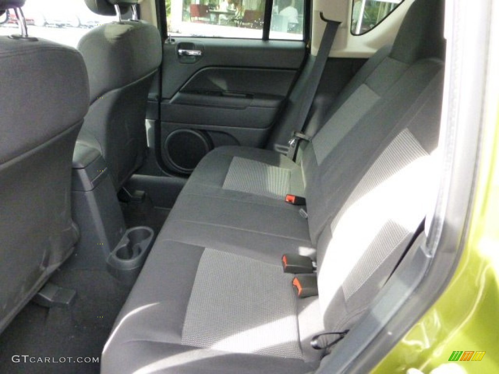 2012 Compass Latitude 4x4 - Rescue Green Metallic / Dark Slate Gray photo #11