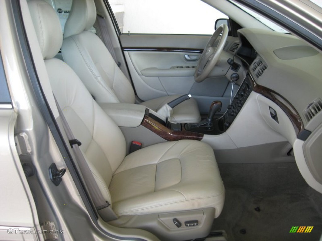 2005 Volvo S80 2.5T Interior Color Photos