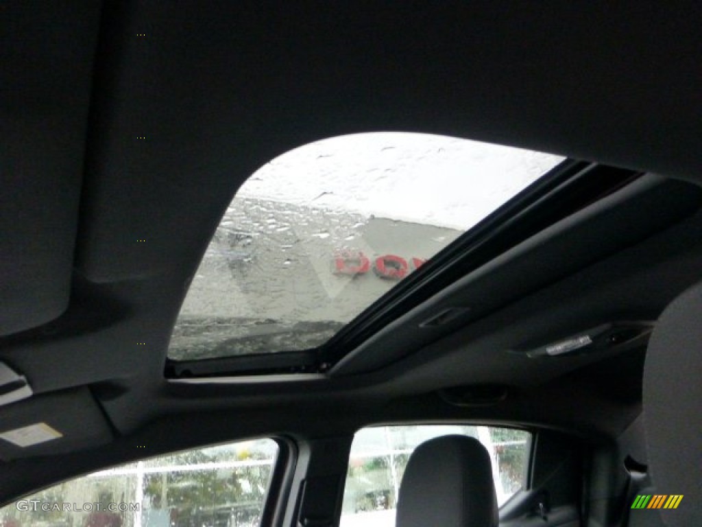 2013 Dodge Avenger SXT V6 Sunroof Photos