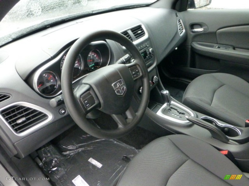 Black Interior 2013 Dodge Avenger SE V6 Photo #71572893