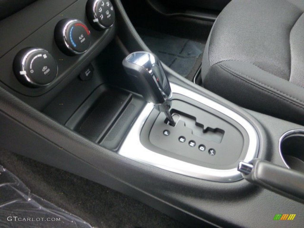 2013 Dodge Avenger SE V6 Transmission Photos