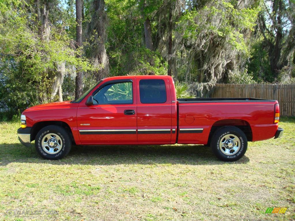 2002 Silverado 1500 LS Extended Cab - Victory Red / Graphite Gray photo #2