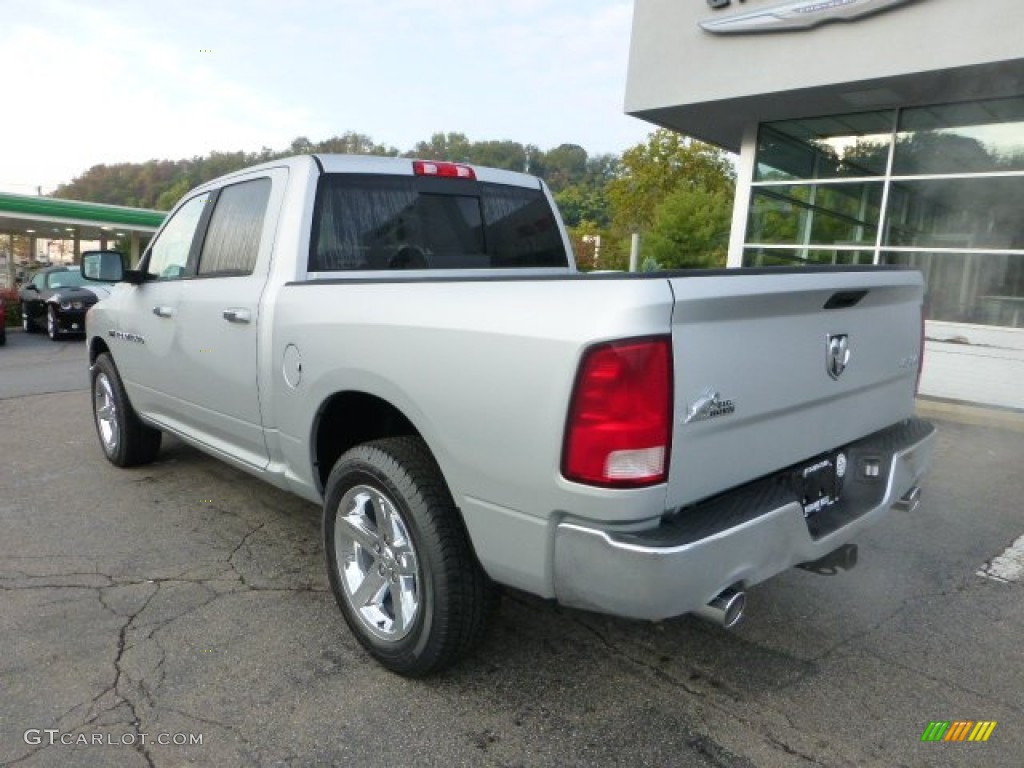 2012 Ram 1500 Big Horn Crew Cab 4x4 - Bright Silver Metallic / Dark Slate Gray/Medium Graystone photo #3