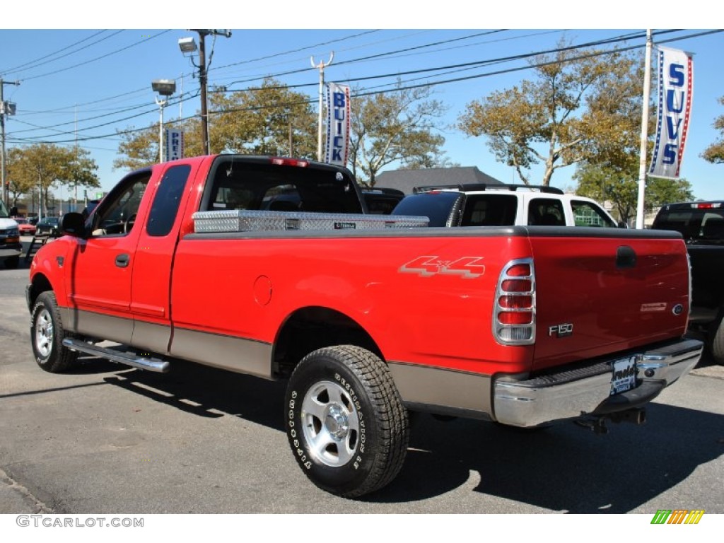 2004 F150 XLT Heritage SuperCab 4x4 - Bright Red / Heritage Graphite Grey photo #4