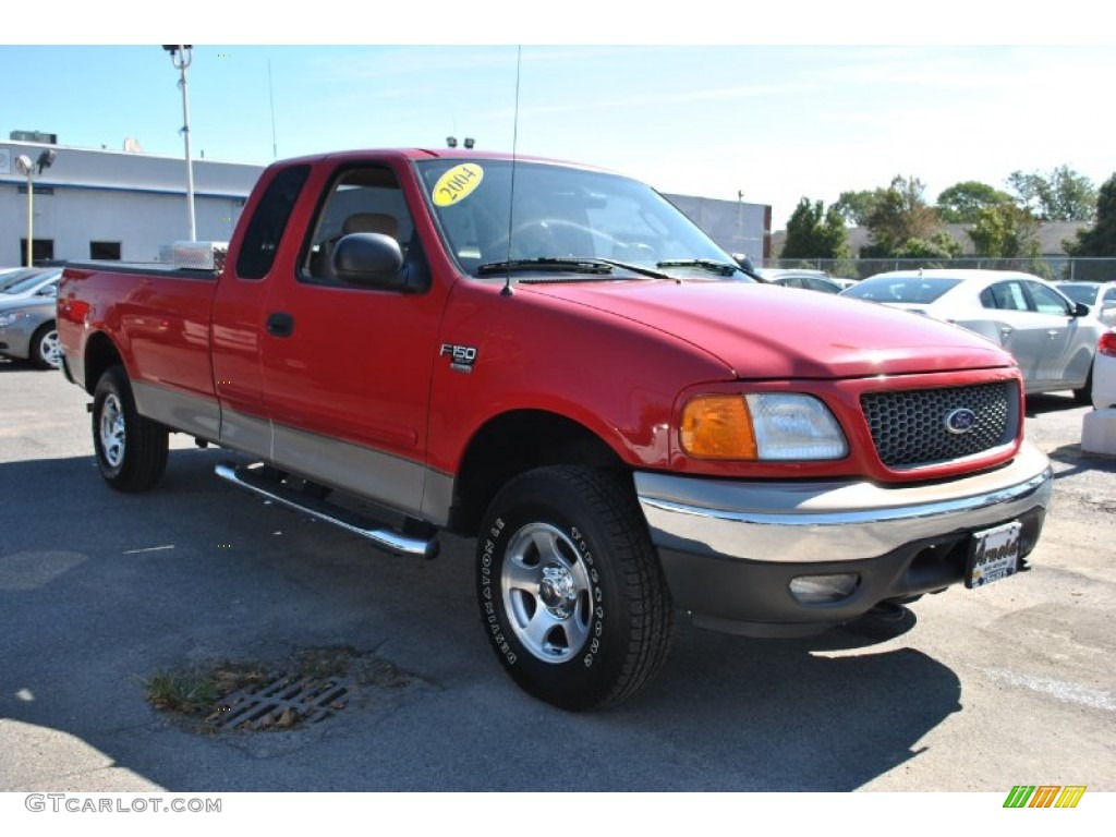 2004 F150 XLT Heritage SuperCab 4x4 - Bright Red / Heritage Graphite Grey photo #7