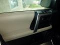 Black - 4Runner SR5 4x4 Photo No. 16